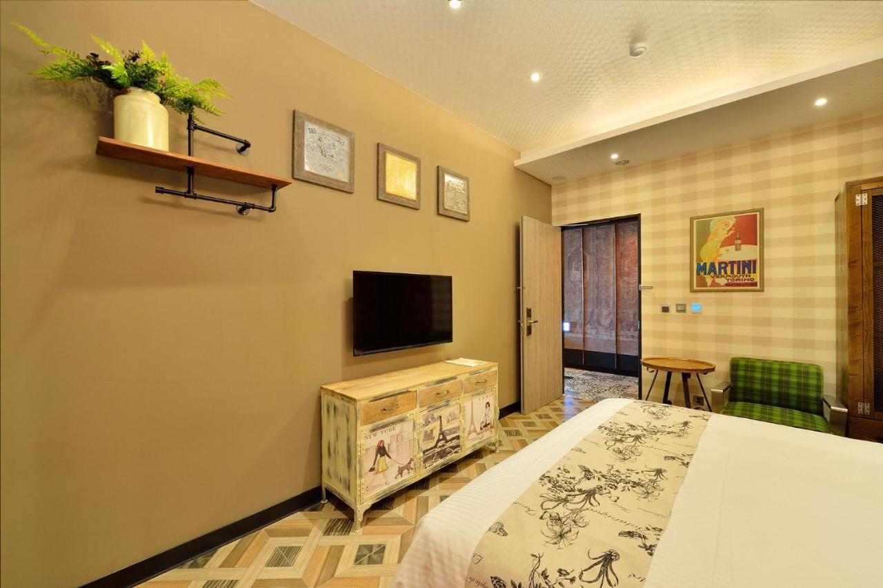 Smokey Joe'S Apartment Kaohsiung Extérieur photo